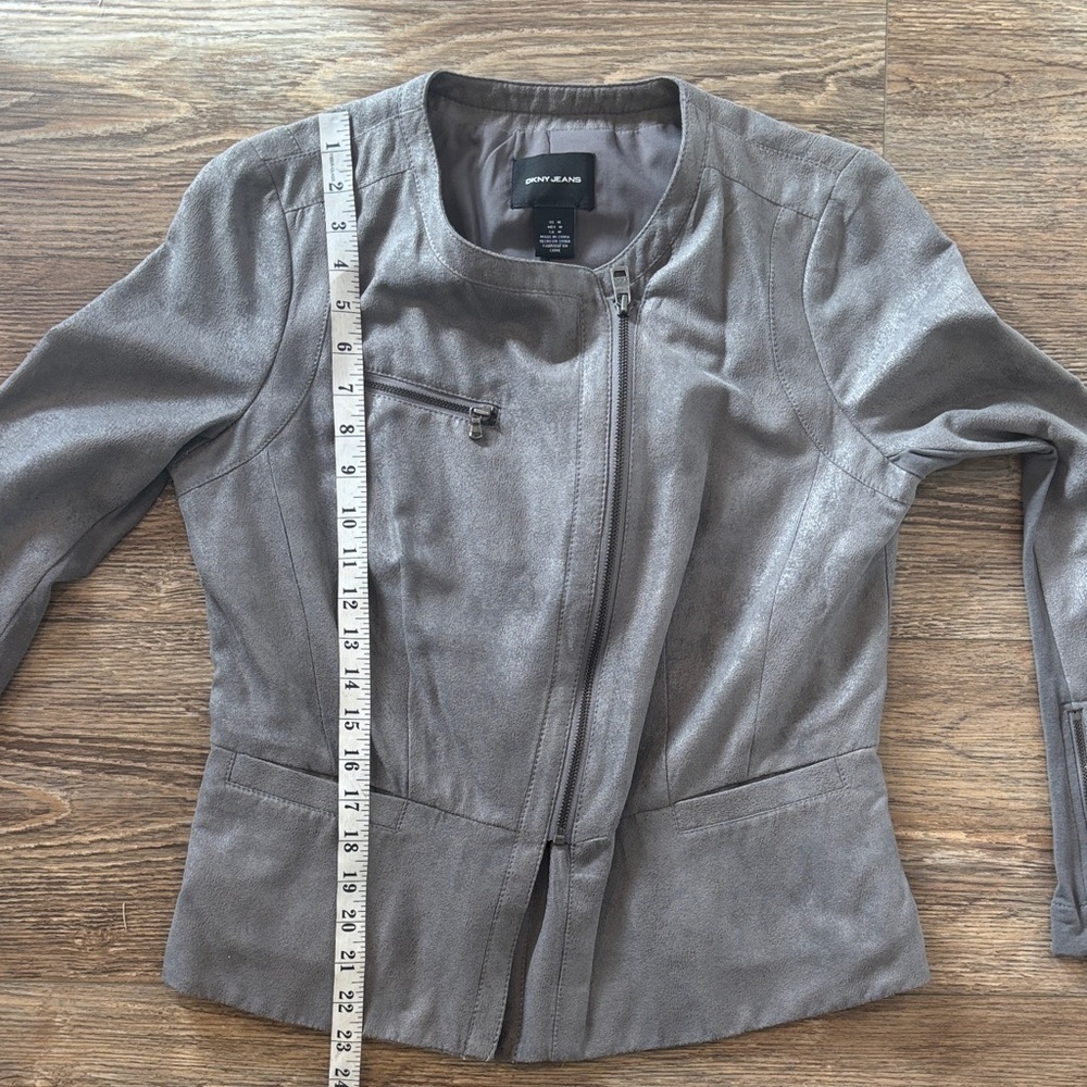 DKNY JEANS Grey Faux Suede Asymmetrical Zip Jacket Moto Biker Womens Size Medium - Picture 13 of 13